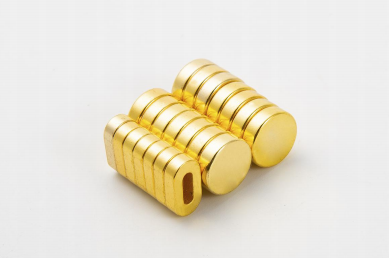 资深箱包磁铁源头工厂生产车间