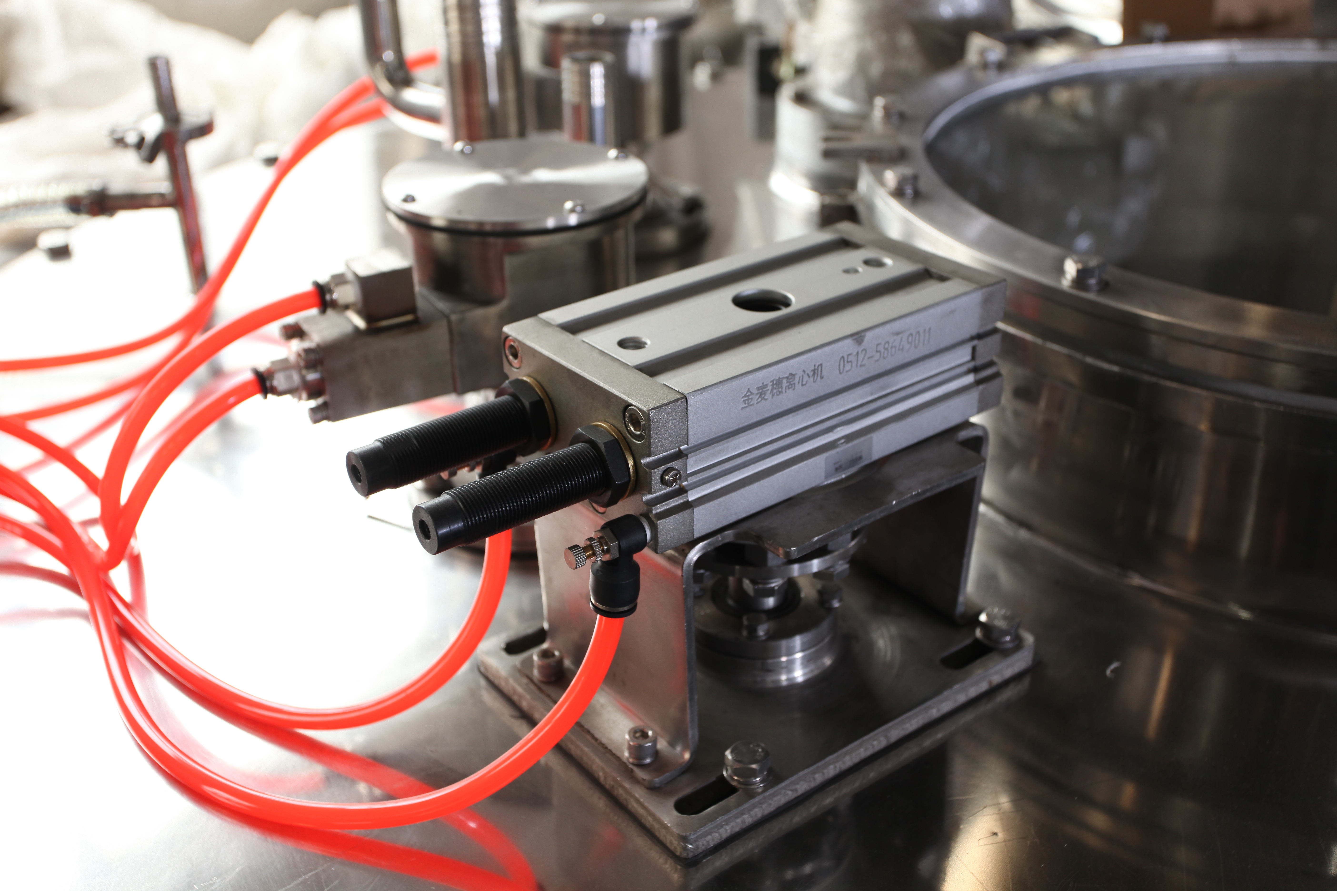 离心机在工业生产中的应用