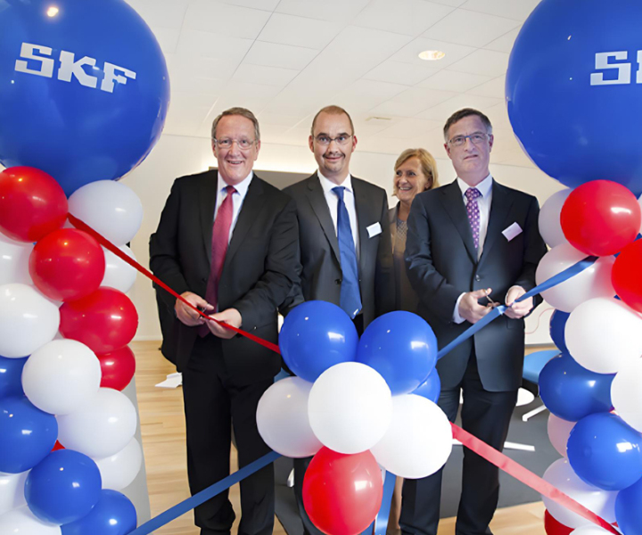 专业网站设计团队工作场景