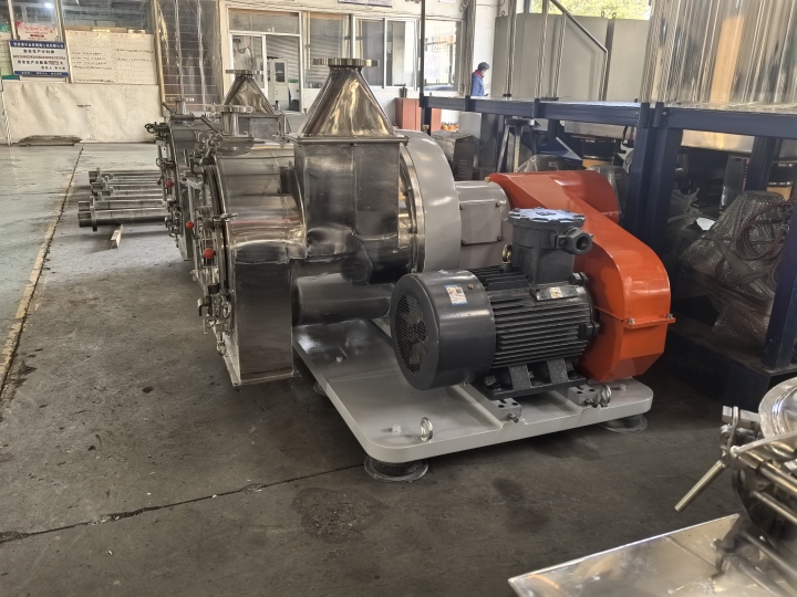 三合一过滤离心机实物图