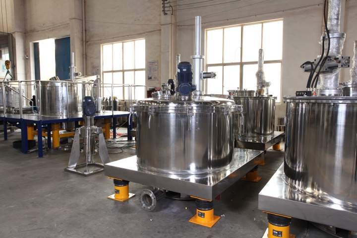 金麦穗平板大翻盖离心机车间实拍