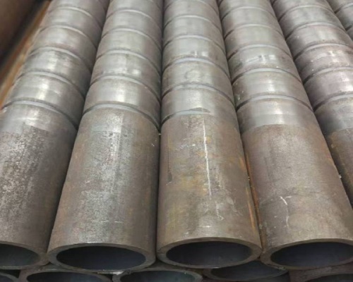 大口径厚壁无缝钢管成品展示