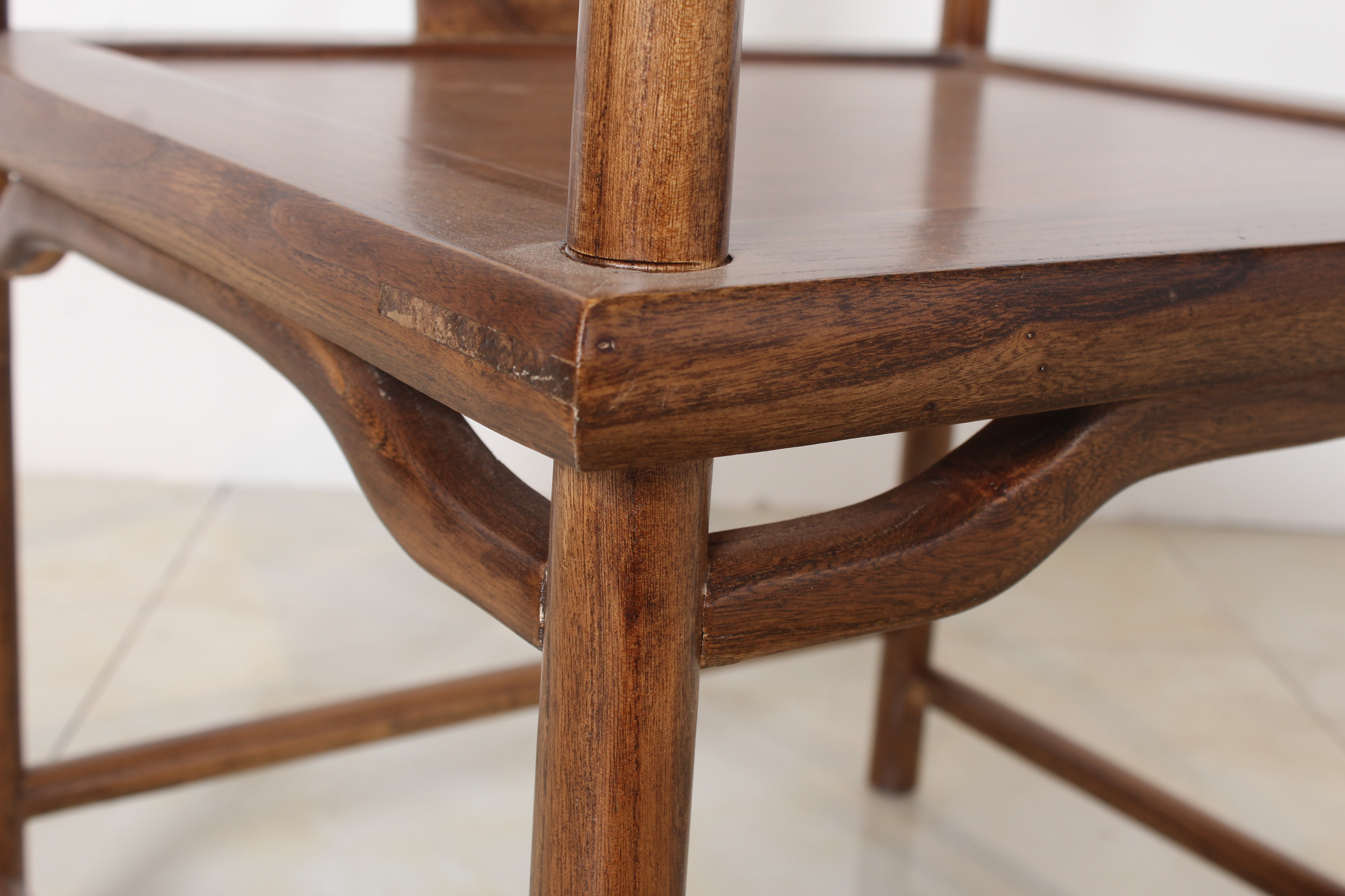 老榆木茶桌特写