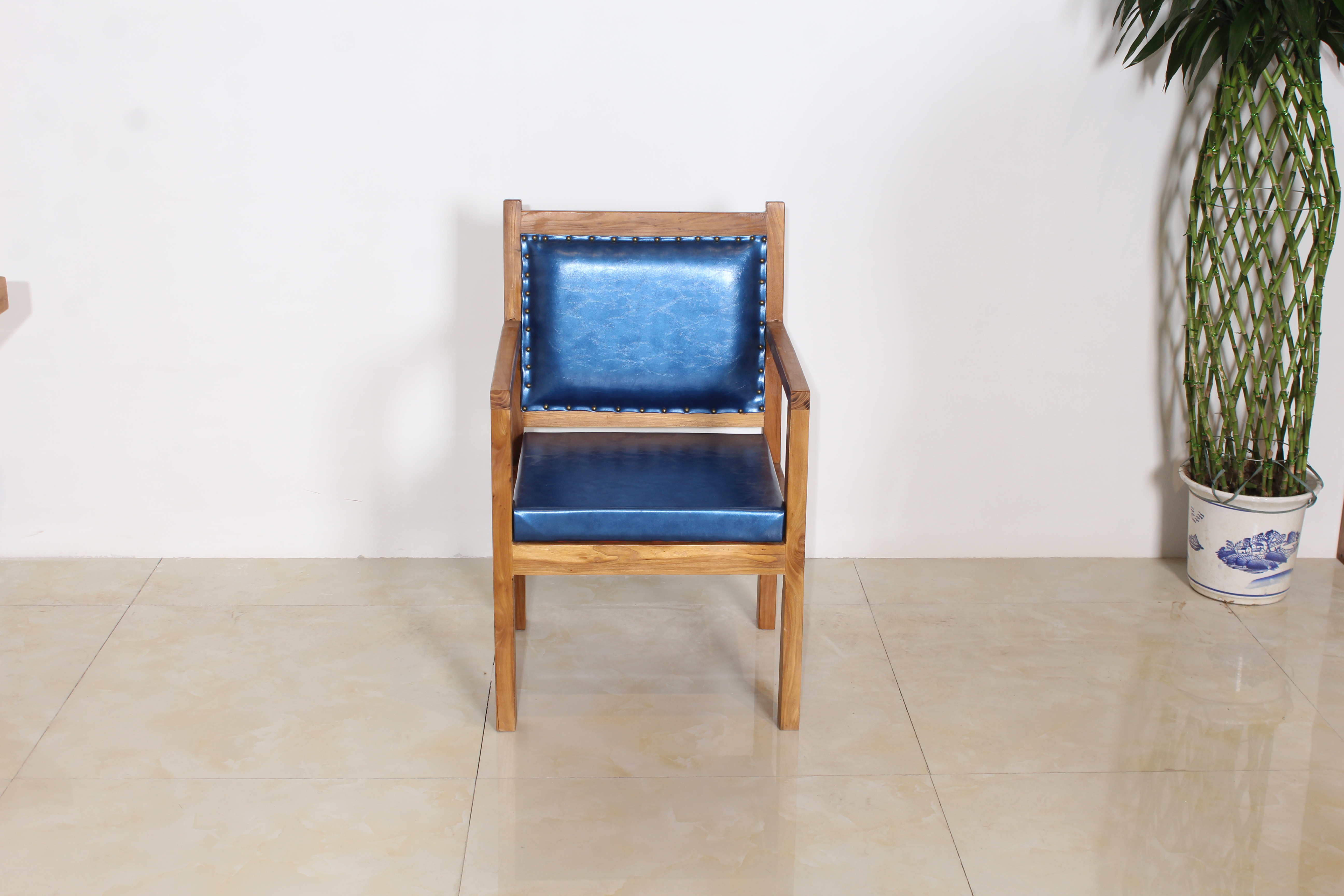 优质老榆木咖啡椅品牌展示