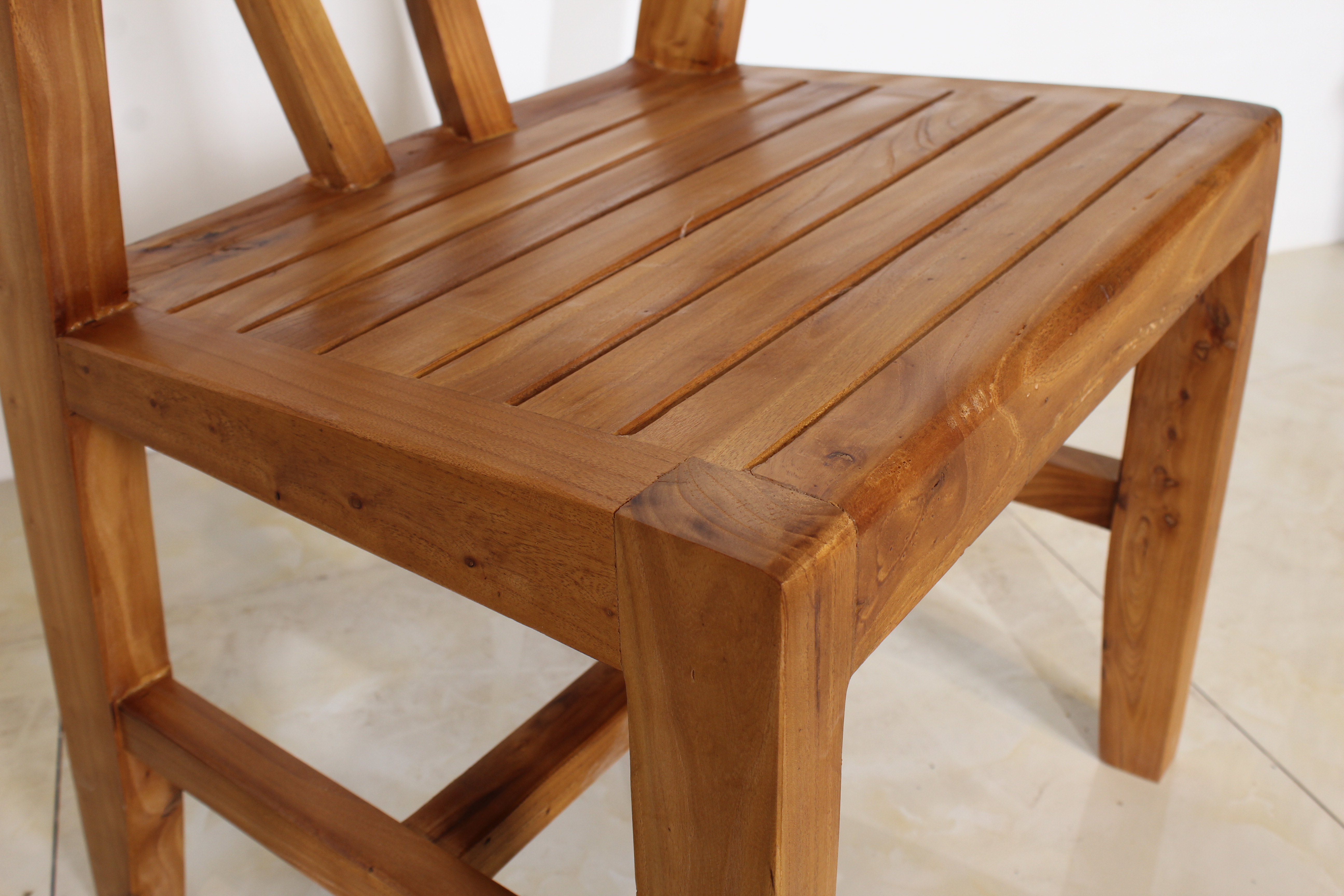 2025 探寻老榆木咖啡椅宝藏厂家、了解区间报价与热门品牌的