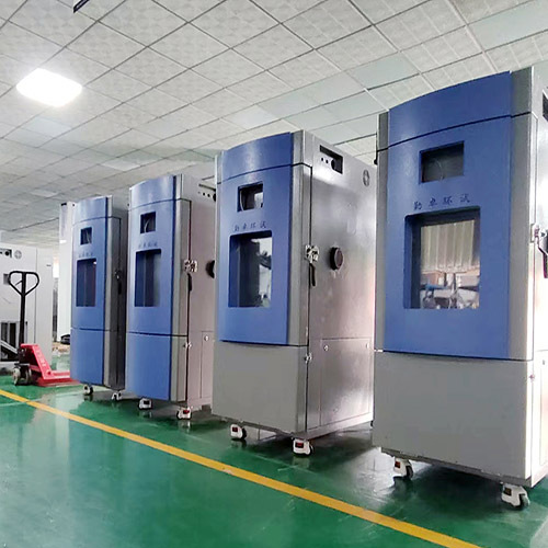 淋雨试验箱工作原理