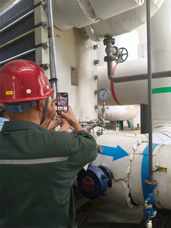 先进的板式换热器维修清洗设备