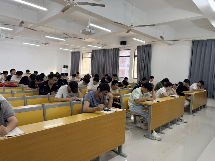 专升本备考场景