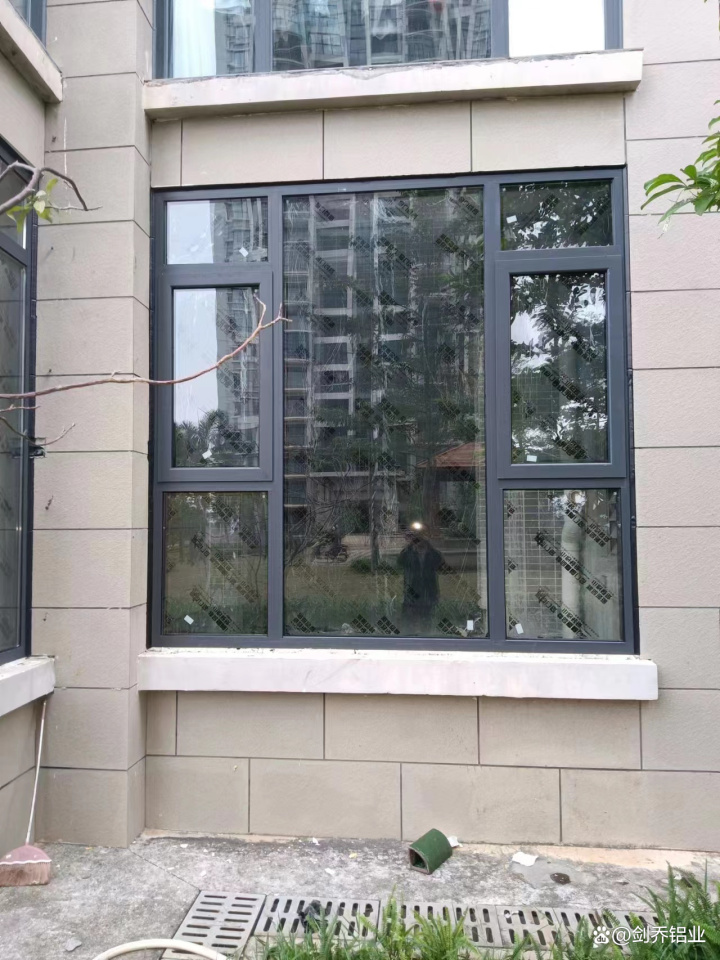 系统窗与现代家居空间融合效果