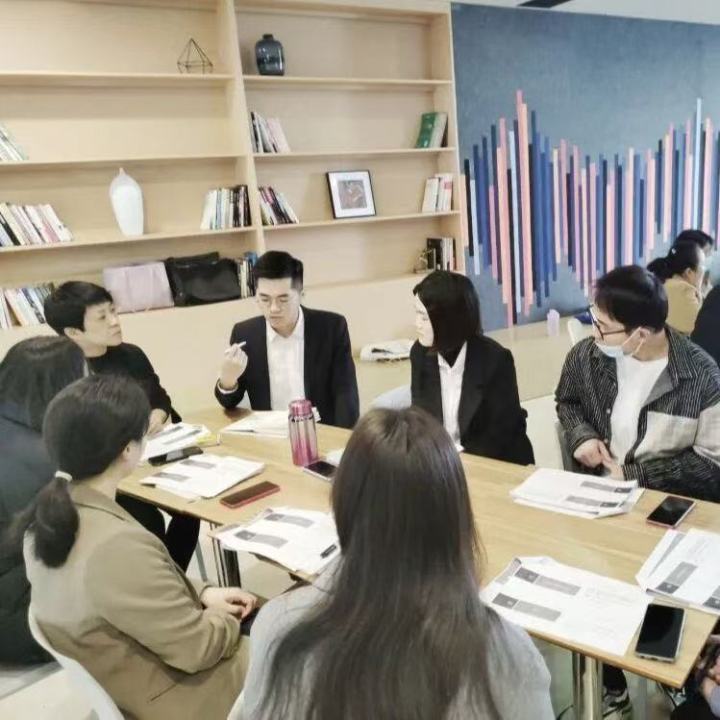 医药猎头工作场景