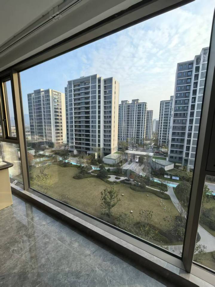 外开窗纱一体产品结构示意图