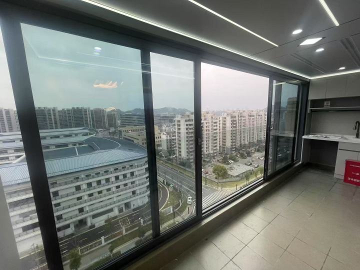 六轨极窄推拉窗密封结构细节