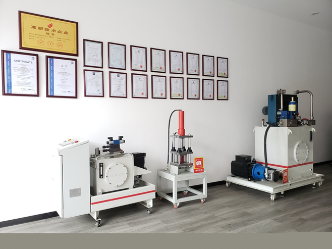 德玛仕紧凑型液压站展示