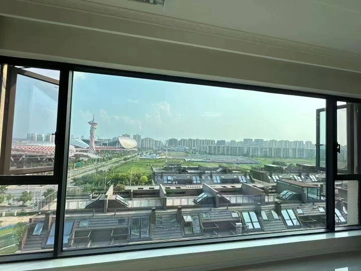 外开窗纱一体安装效果