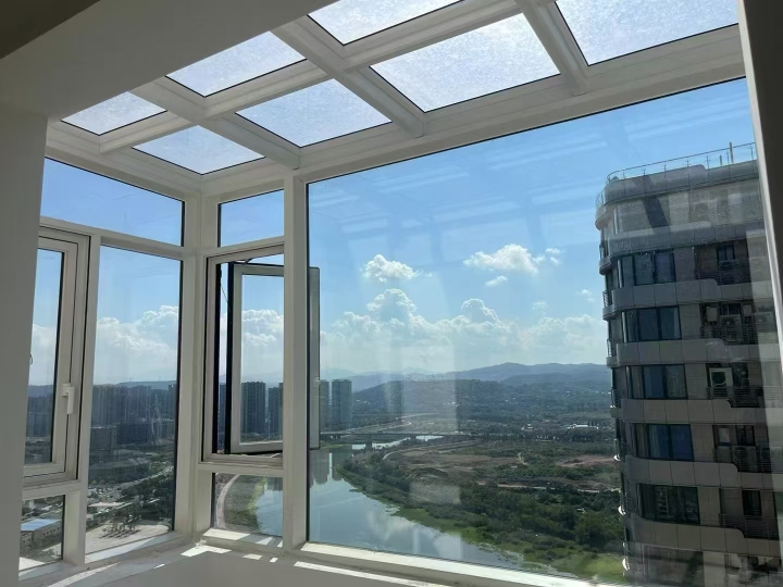 六轨极窄推拉窗安装实景图