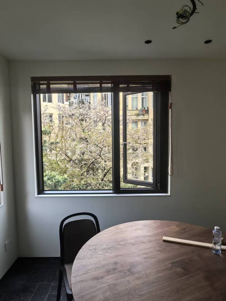 威沃德内开内倒窗整体家居应用效果