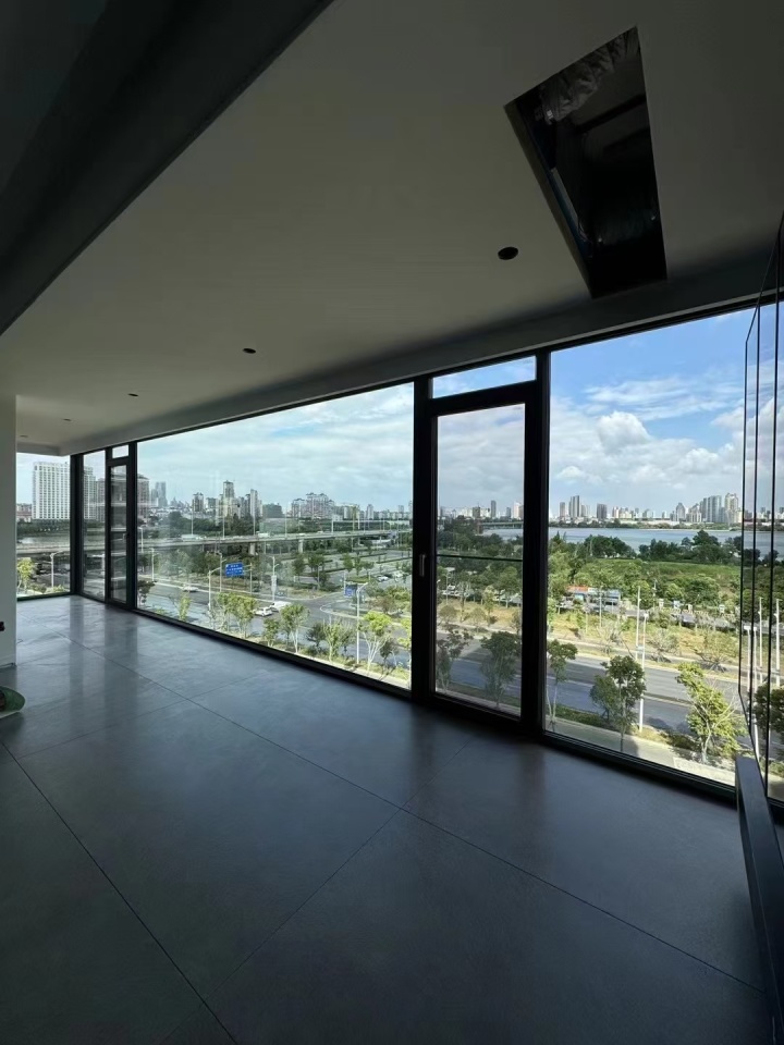 威沃德外开窗纱一体窗安装效果与结构展示