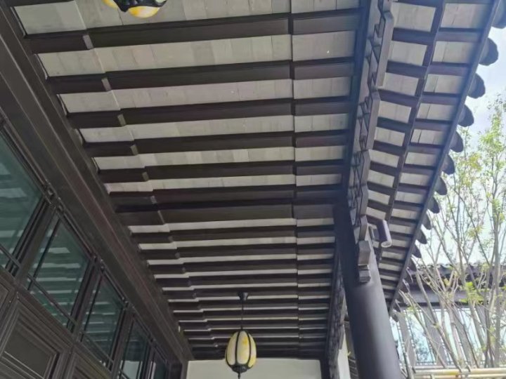 九久门窗铝合金仿古构件应用案例