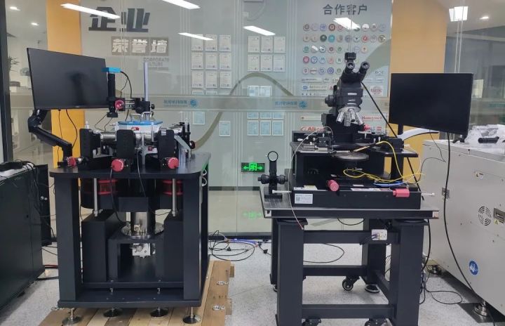 冷热台在显微镜下工作场景