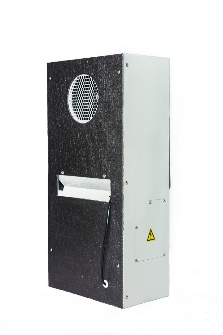 箱变空调在复杂工况下运行实拍