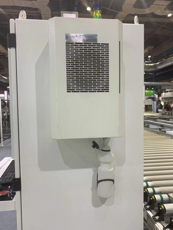 水冷机内部精密结构展示