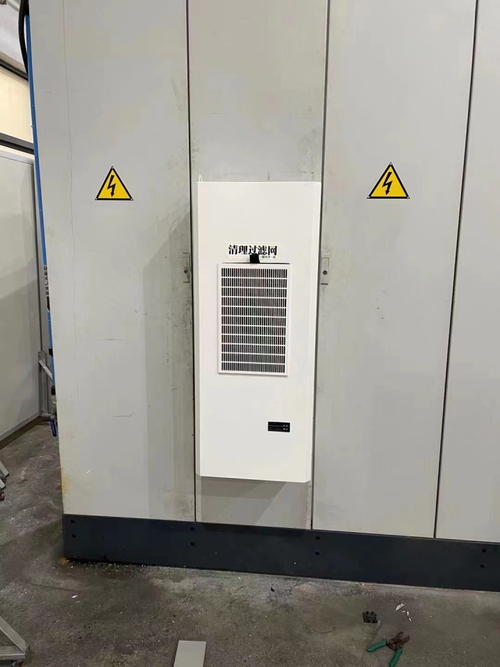 专业预制舱空调安装于电气控制舱外