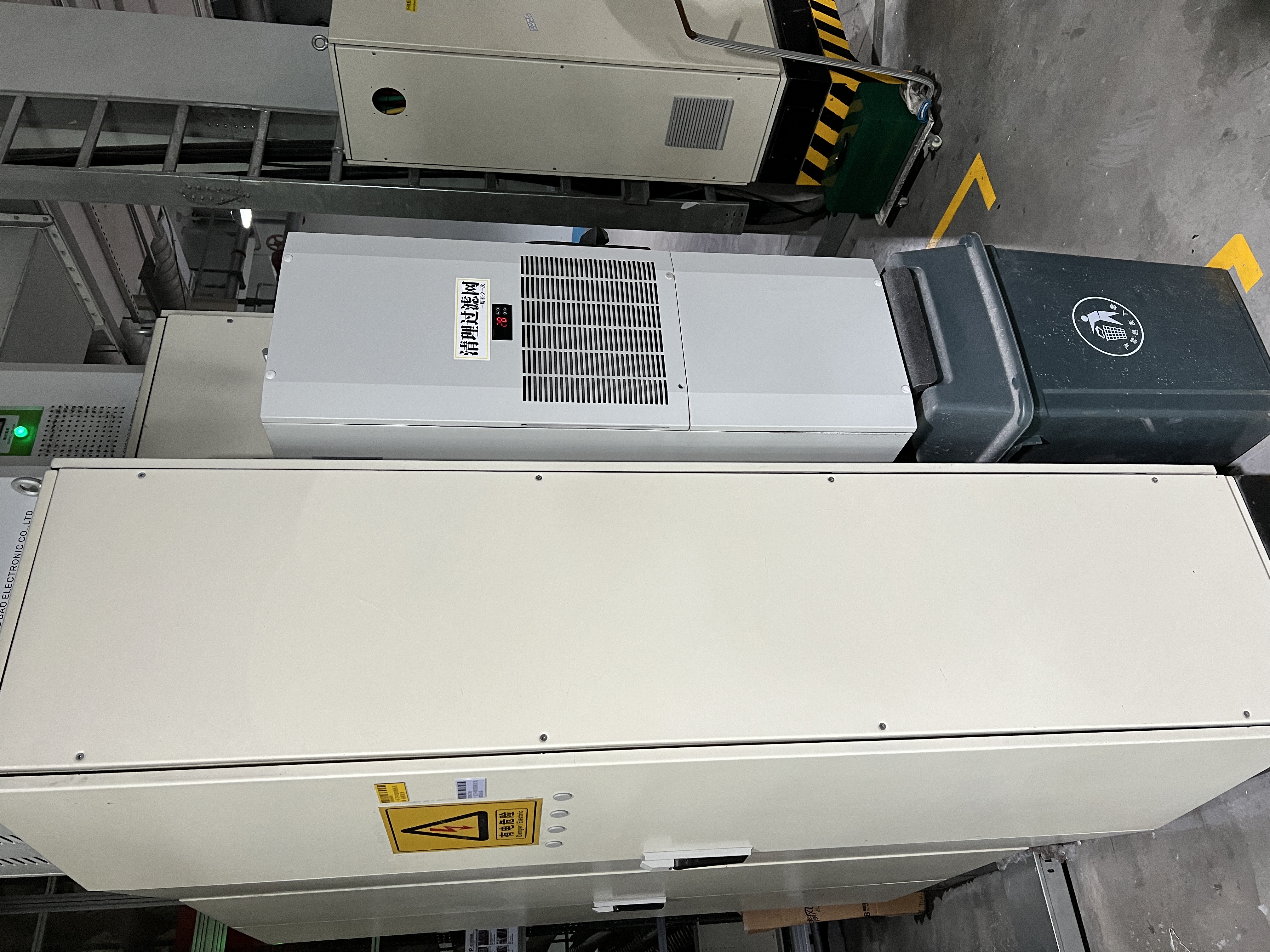 工业油冷机内部高效换热结构