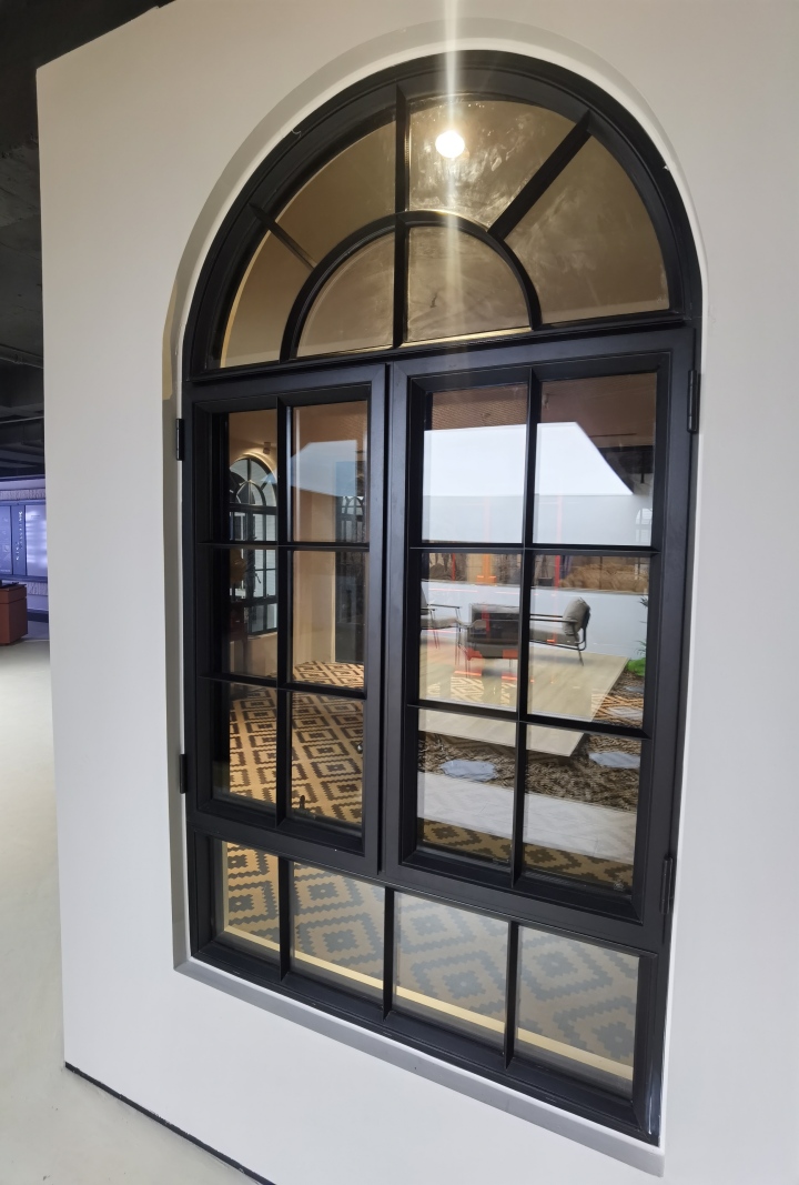 现代家居中的仿古门窗应用效果