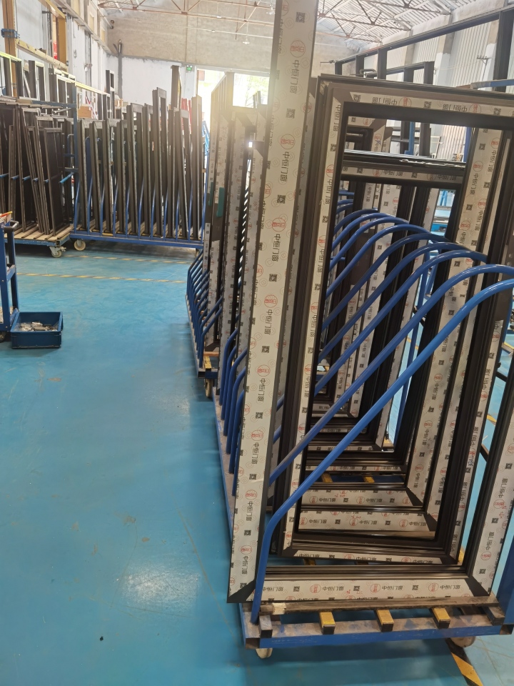 铝木门窗应用实景效果