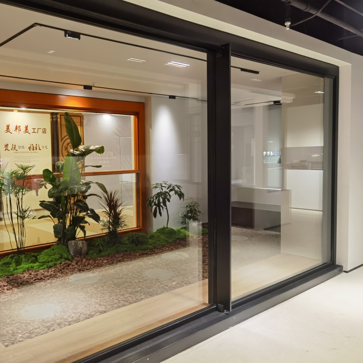 现代化系统窗生产