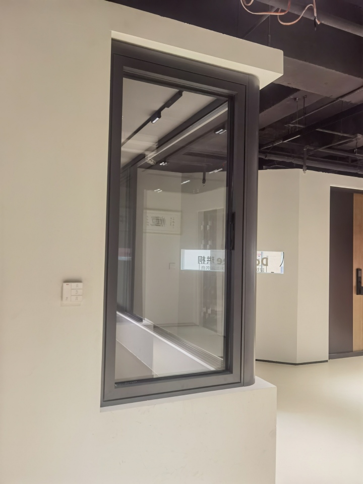 电动门窗精密工艺细节