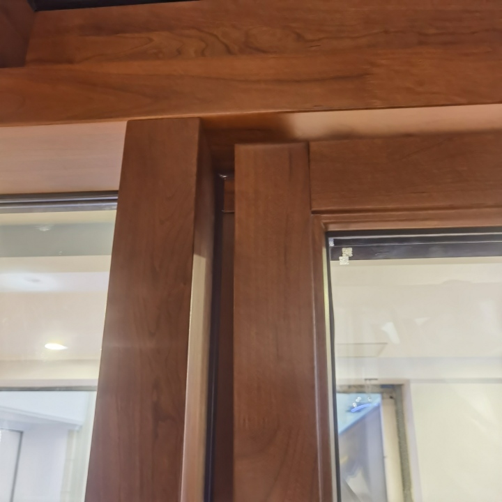 节能型铝木门窗应用于别墅建筑