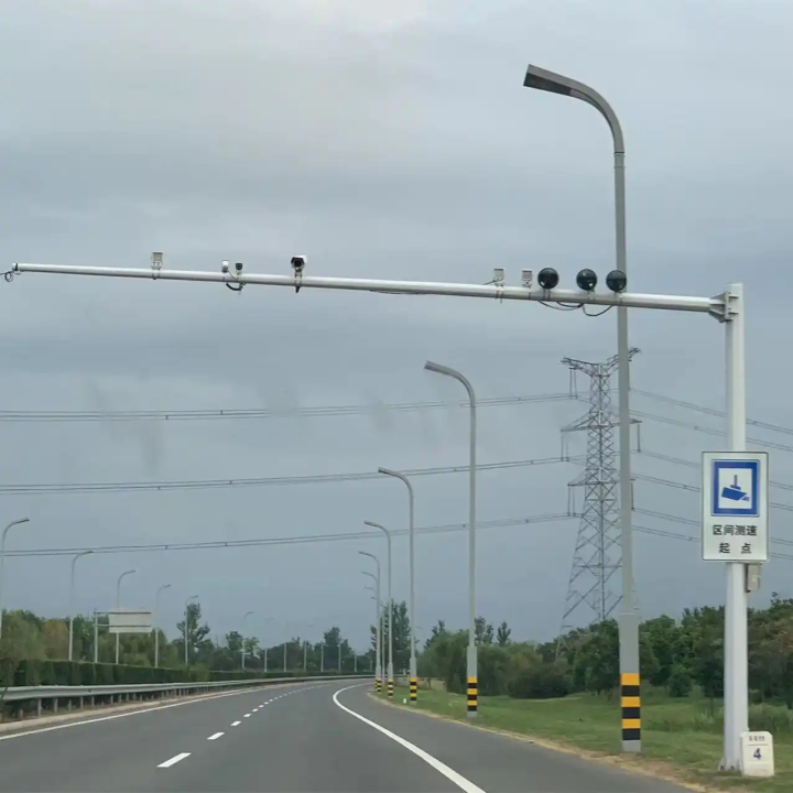 高品质交通信号杆生产车间