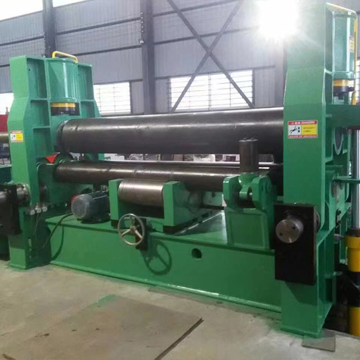 W11机械卷板机工作现场