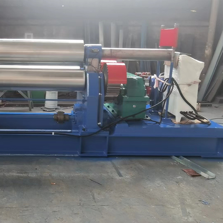 上辊万能式卷板机结构展示