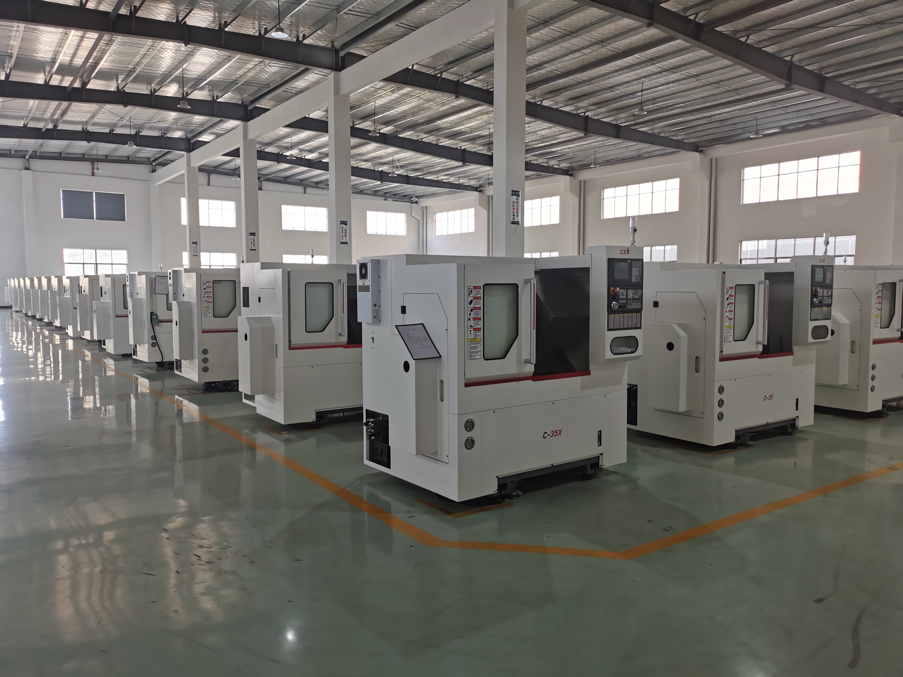 双主轴车铣复合加工中心机床工作示意图