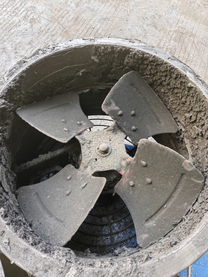 标准化作业与严格的质量检查流程