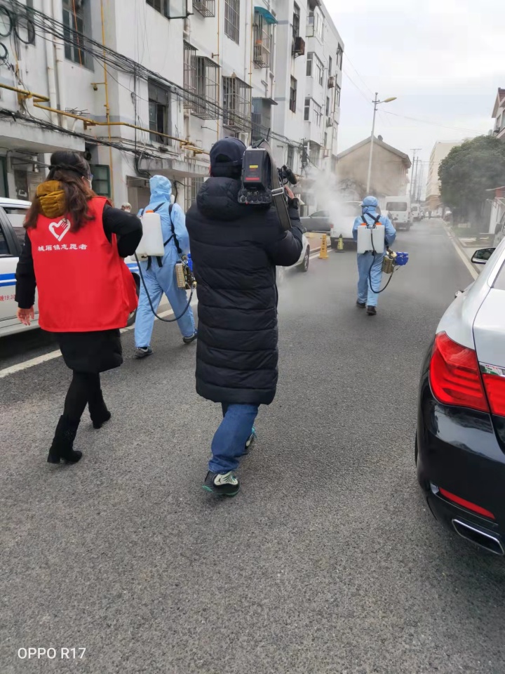 高标准工厂清洗后焕然一新的生产环境