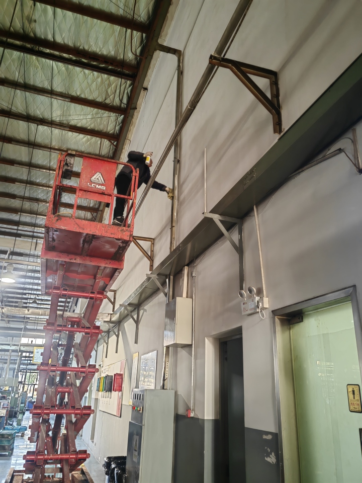 现代化工业清洗设备展示