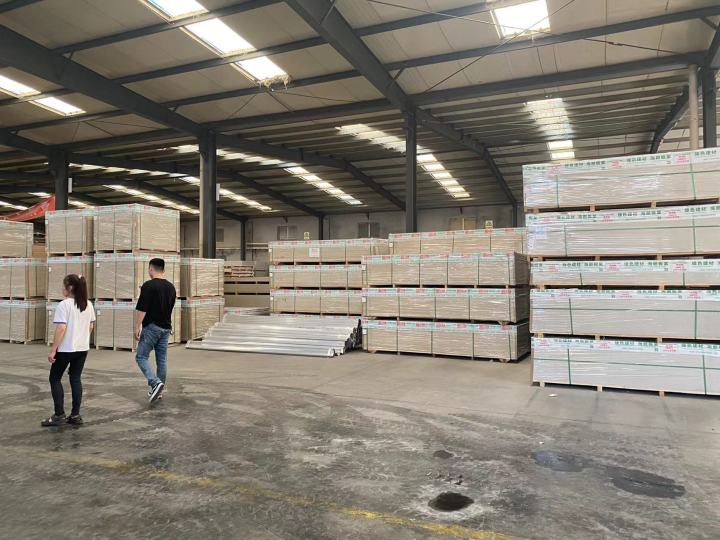 冰火板现代化生产线