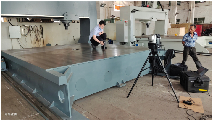 三坐标龙门液压机生产车间实景