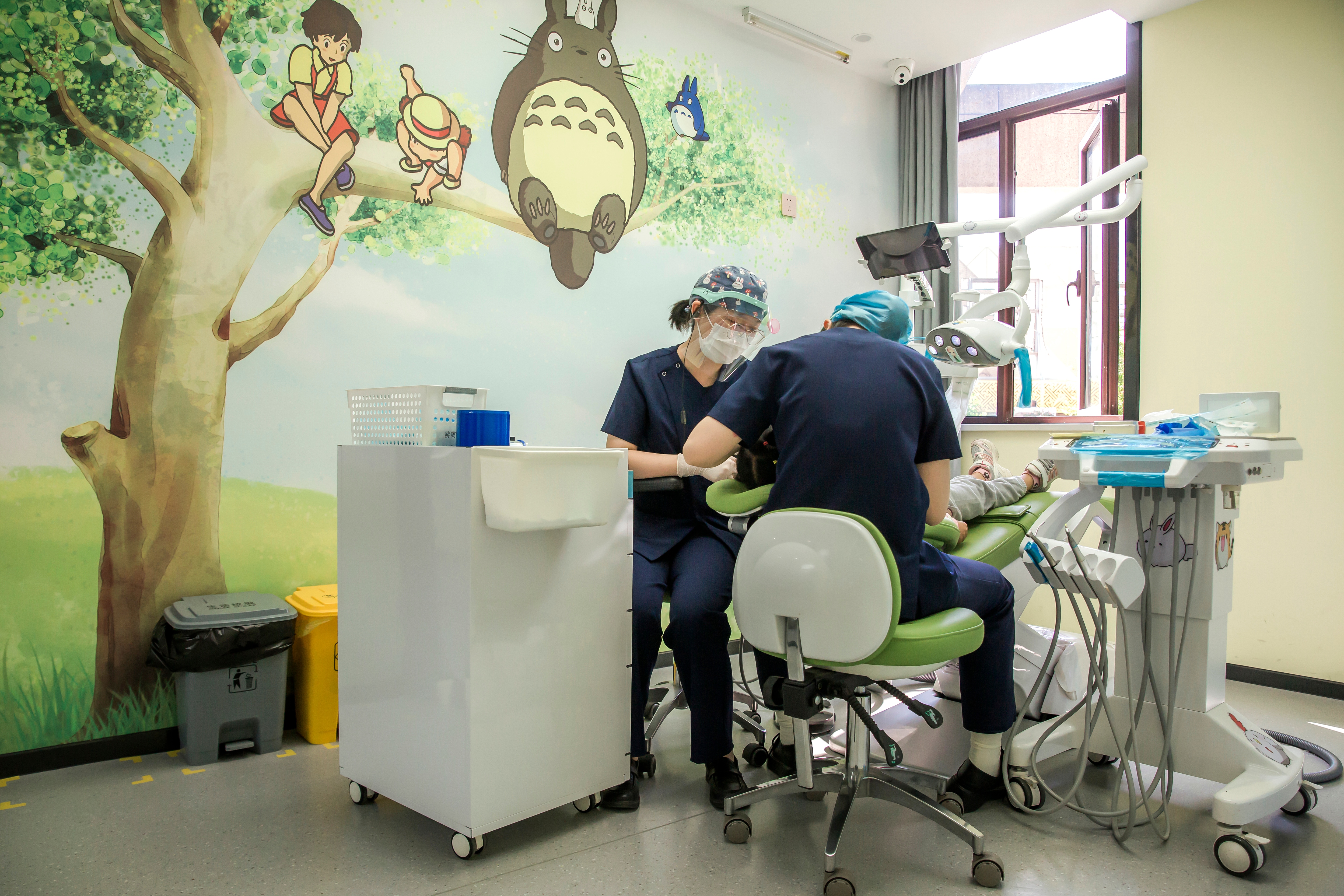 专业医生团队操作演示