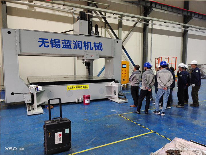 高精度龙门液压机细节展示