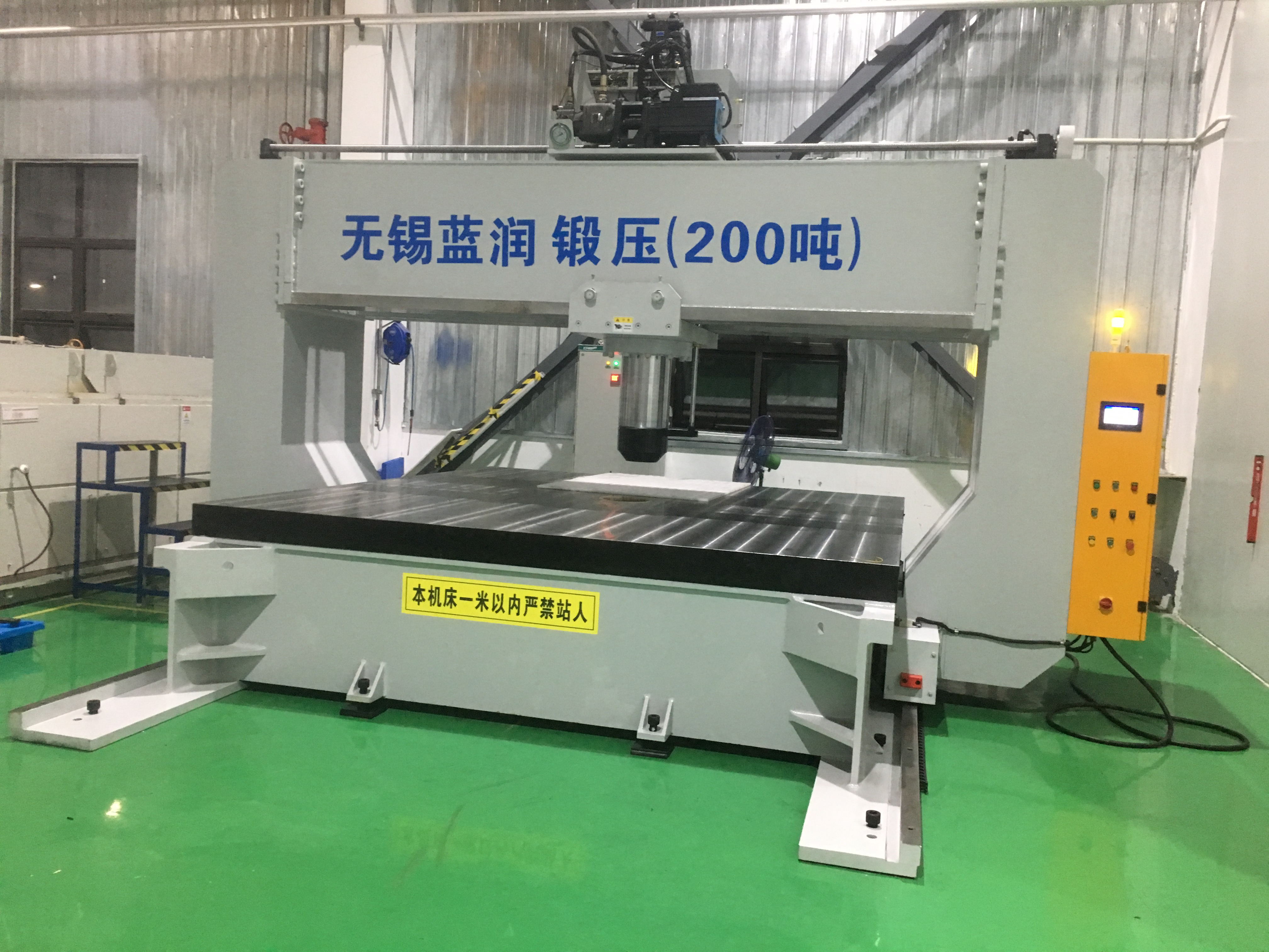 无锡蓝润机械有限公司生产车间