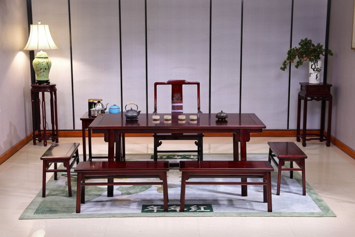 典雅大气的缅甸花梨客厅家具陈设