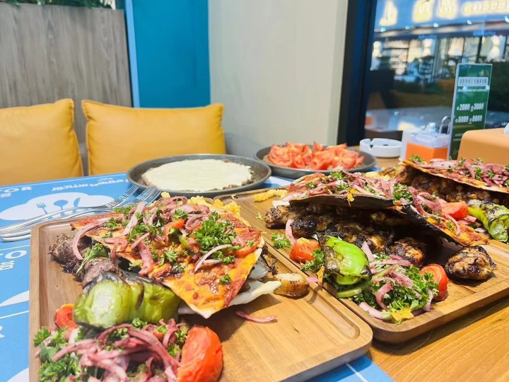 赛纳塔餐厅优雅的用餐环境