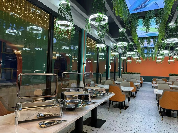 赛纳塔餐厅精致阿拉伯风味菜品展示