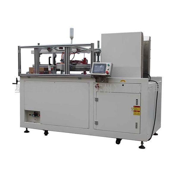 开箱机工作特写