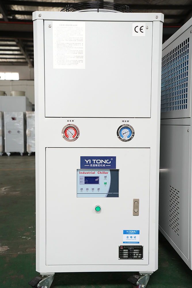 现代化水冷机生产车间