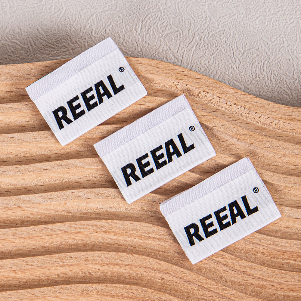 现代化标牌生产车间